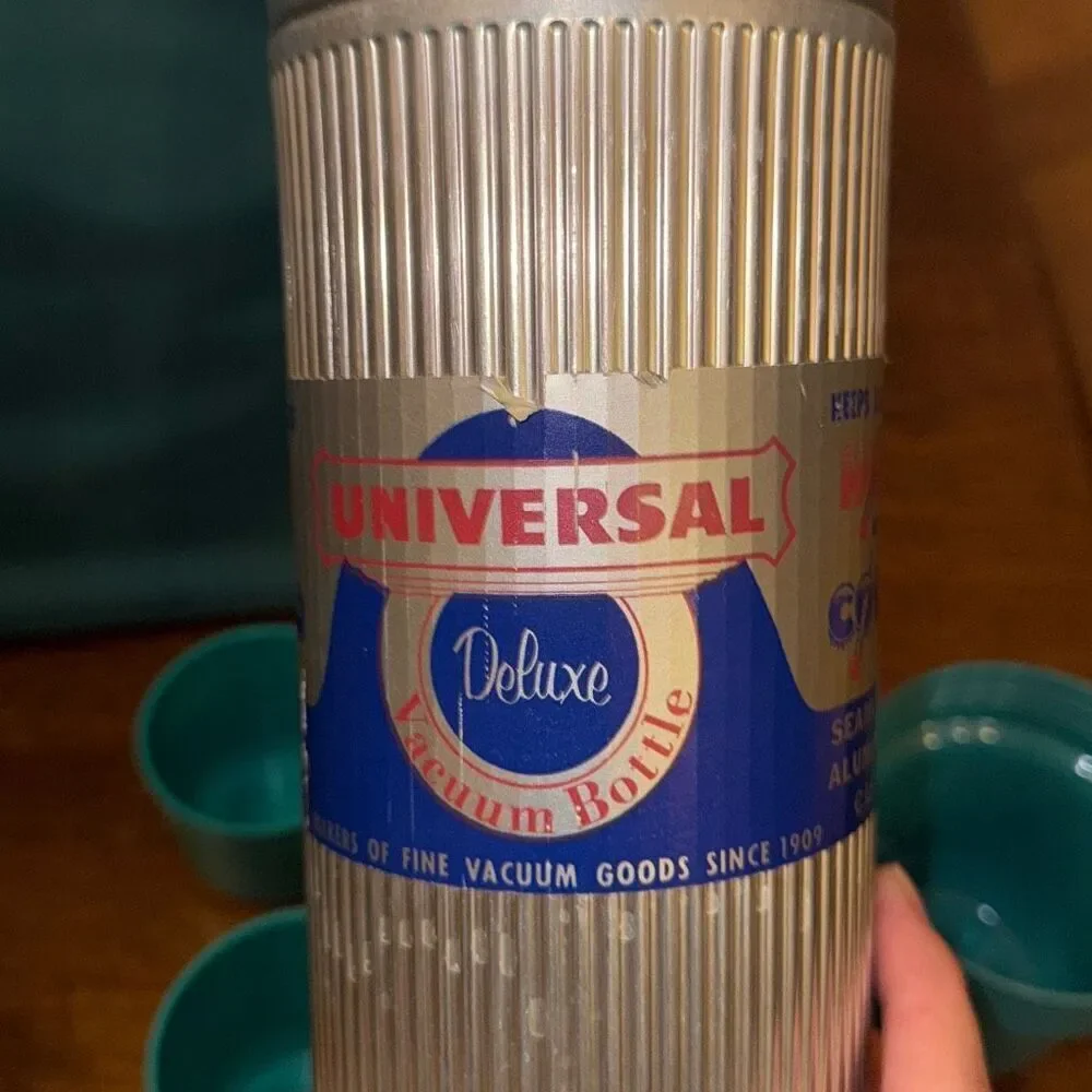 VINTAGE 1950S UNIVERSAL LANDERS FRARY & CLARK PICNIC SET 2 THERMOSES & SNACK BOX